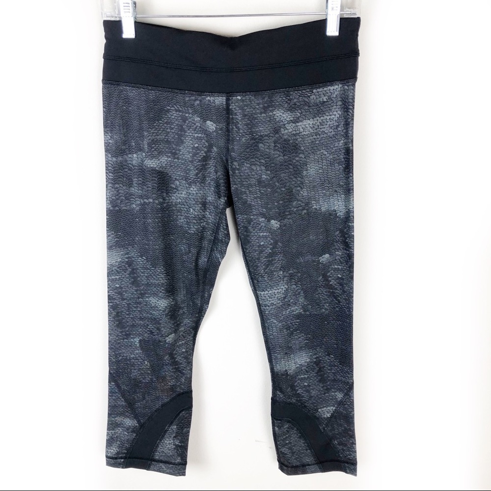 Lululemon Run inspire cropped snake scale leggings